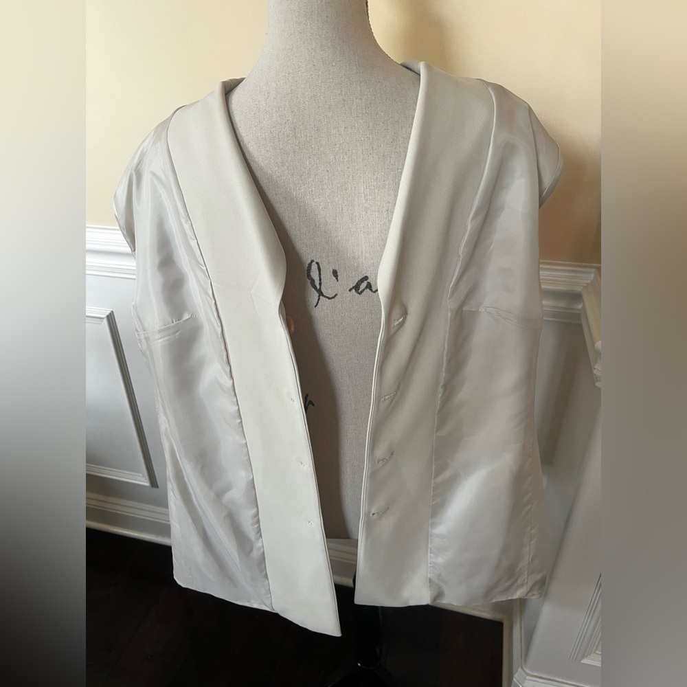 Beige, Single Breasted-Side Pockets-Long sleeves … - image 10